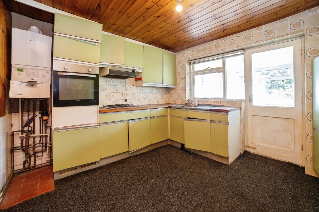 Property photo 2 of 19