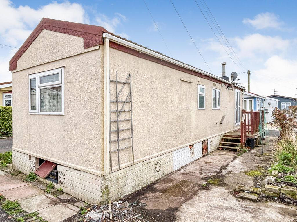 Property photo 1 of 12 Exterior