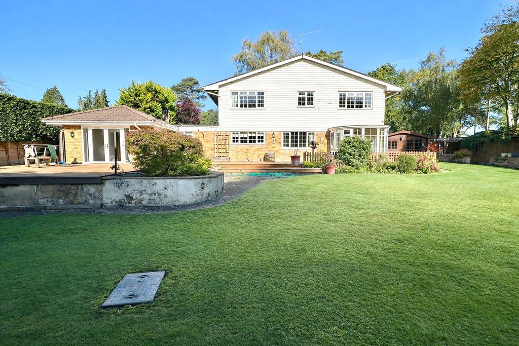 Property photo 3 of 34