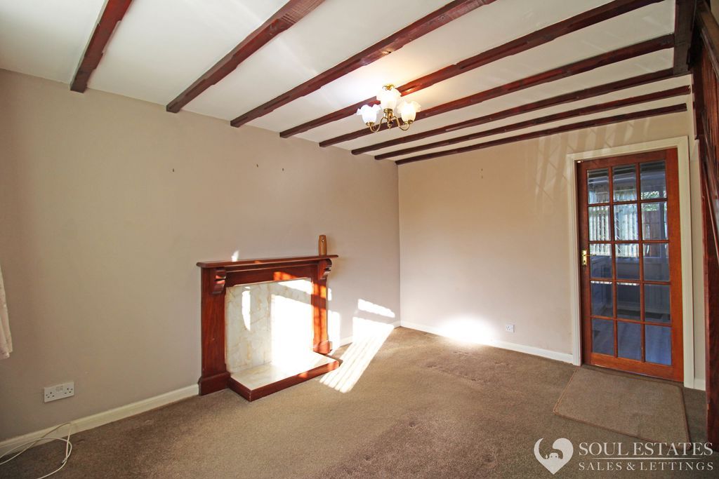 Property photo 2 of 16 Lounge