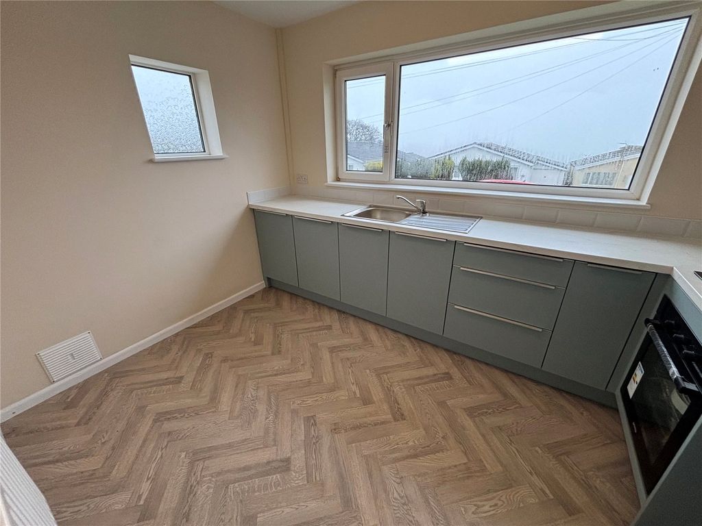 Property photo 2 of 11 Picture No. 08