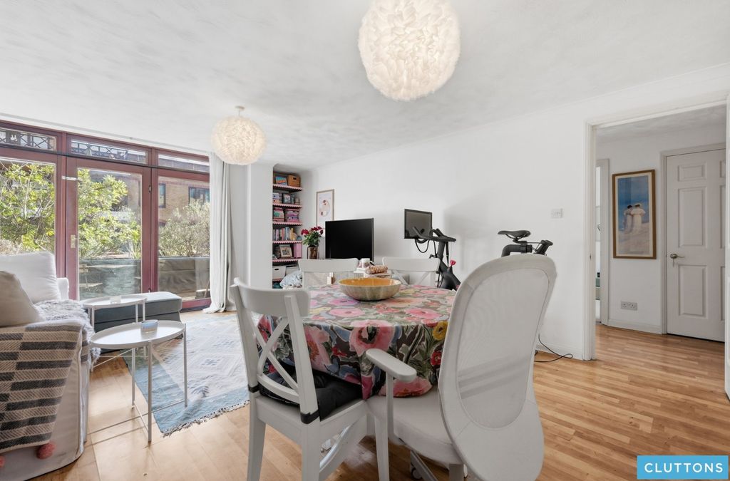 Property photo 3 of 20 Picture No. 24