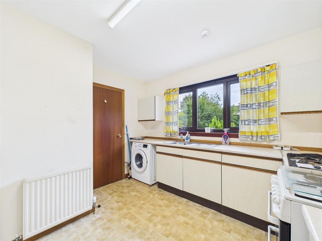 Property photo 3 of 16 Cam01486G0-Pr0793-Still002.Jpg