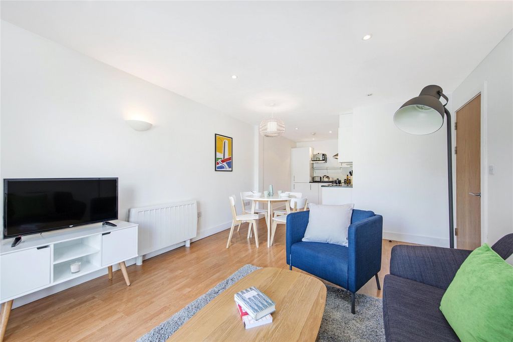 Property photo 1 of 10