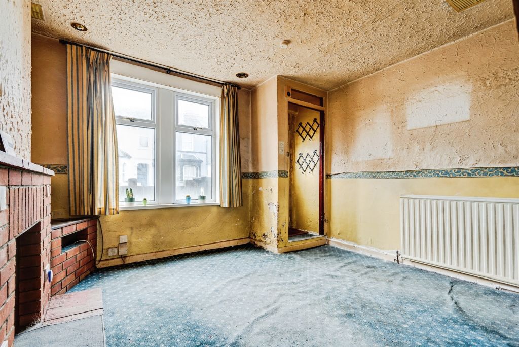 Property photo 2 of 11