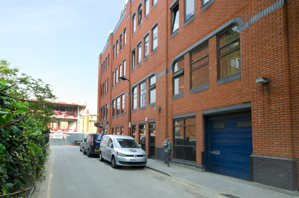 Property photo 1 of 6