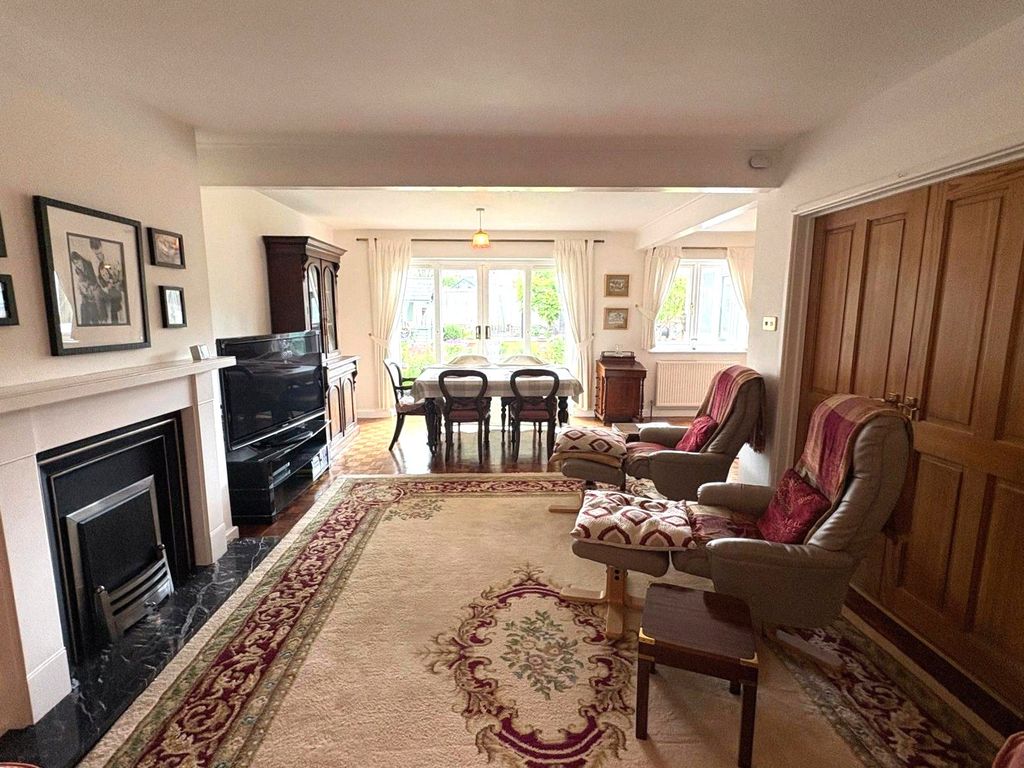 Property photo 2 of 21 Picture No. 22