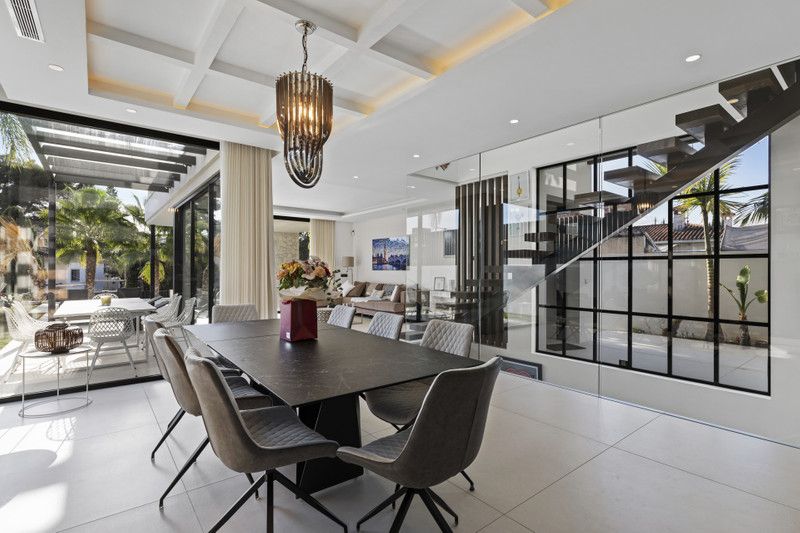 Property photo 2 of 41