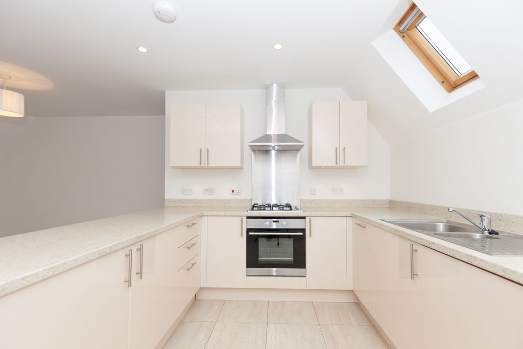 Property photo 2 of 9 183825