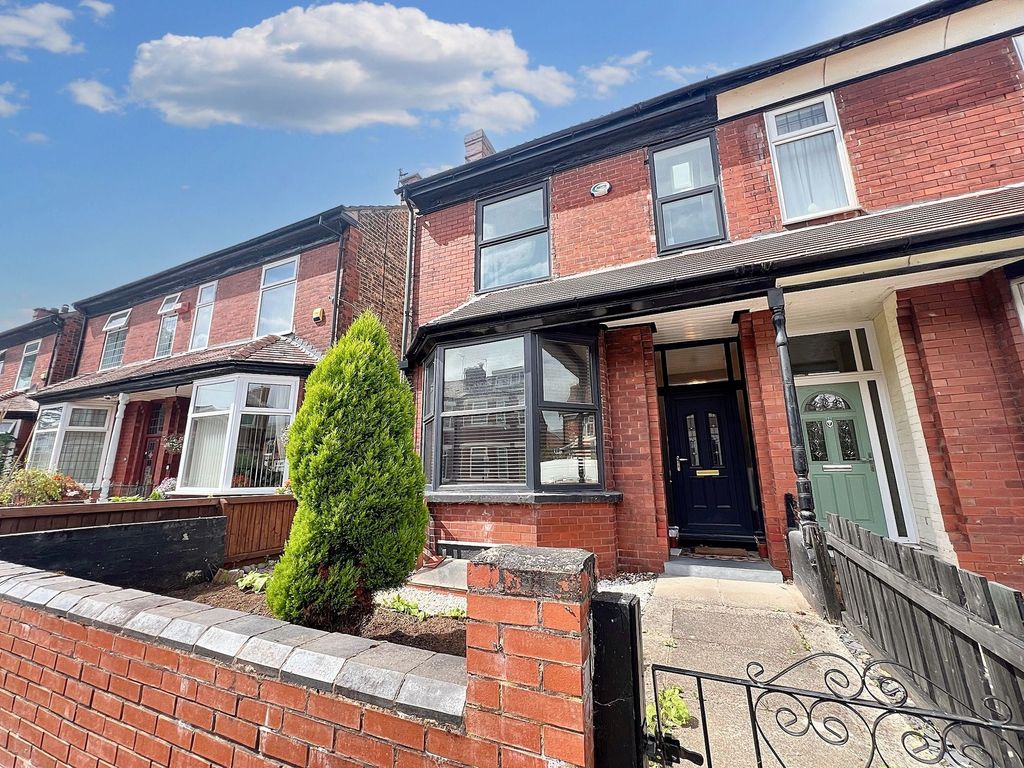 Property photo 2 of 23