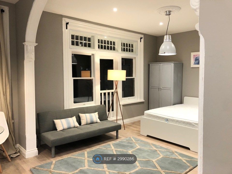 Property photo 1 of 13 Studio Flat - Flat 6 Ramilies