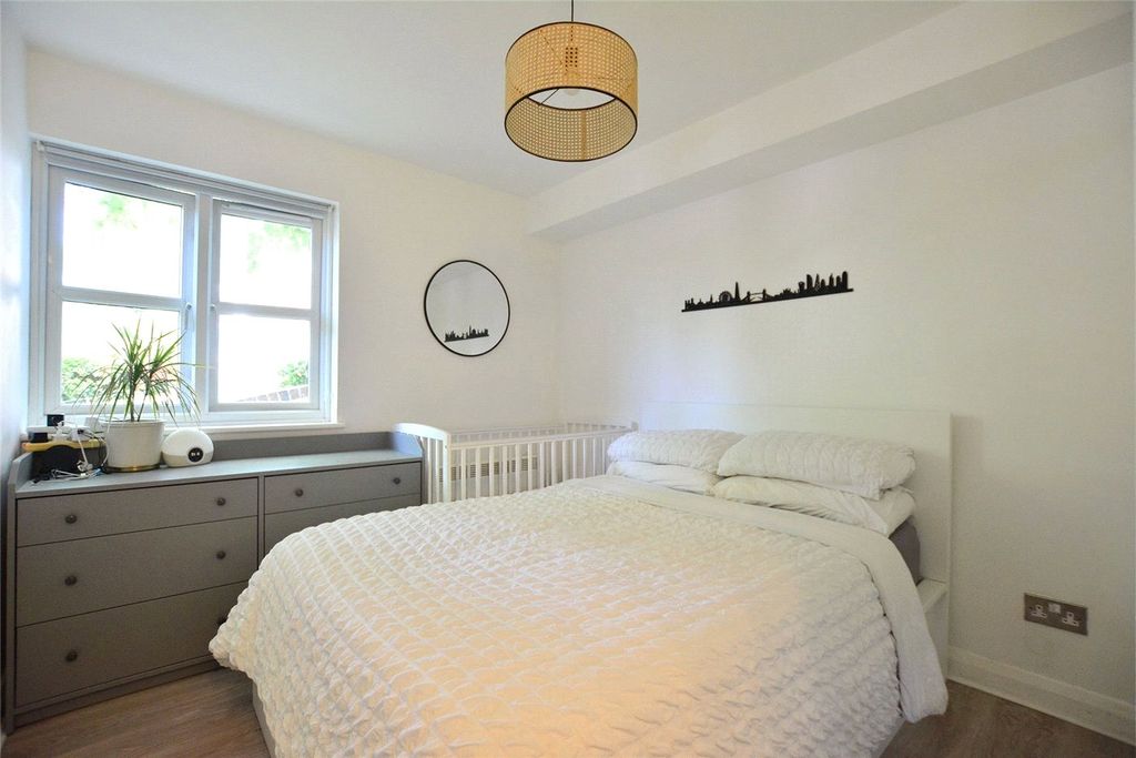 Property photo 3 of 12 Picture No. 28