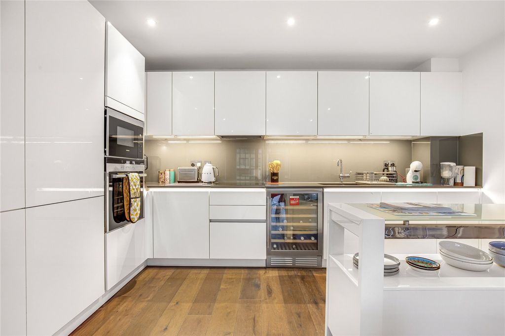 Property photo 3 of 17 Picture No. 04