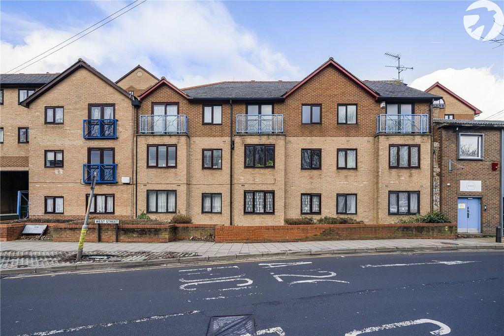 Property photo 1 of 19 Picture No. 13