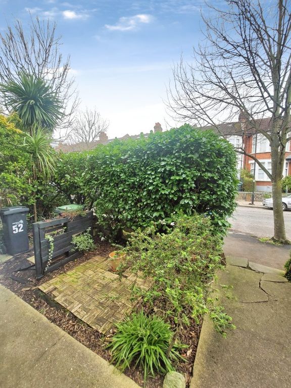 Property photo 3 of 34