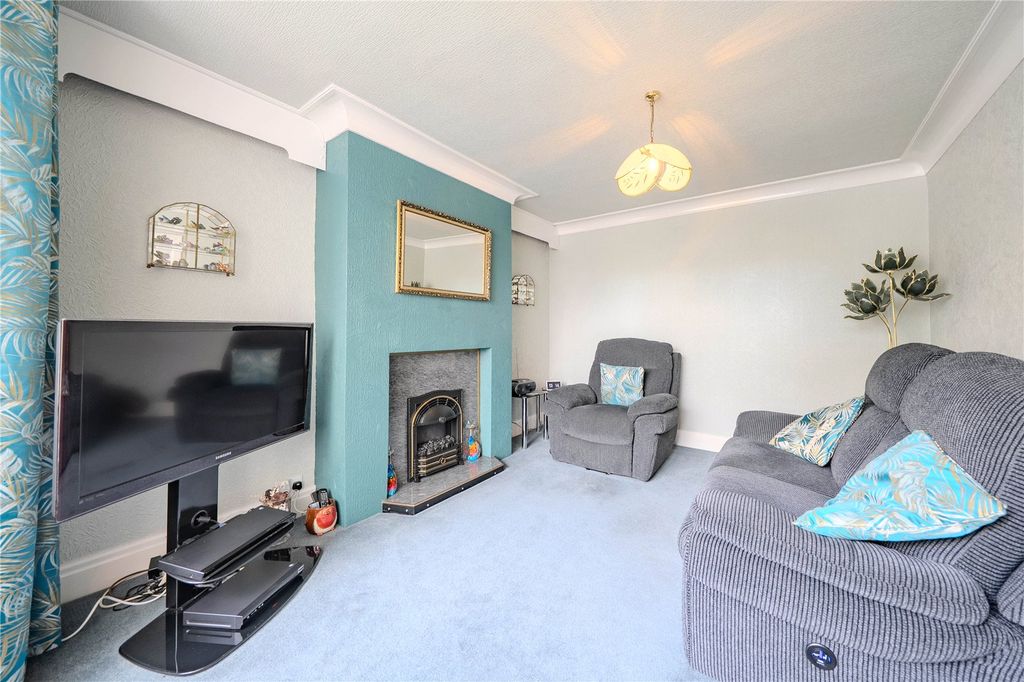 Property photo 2 of 23 Picture No. 37