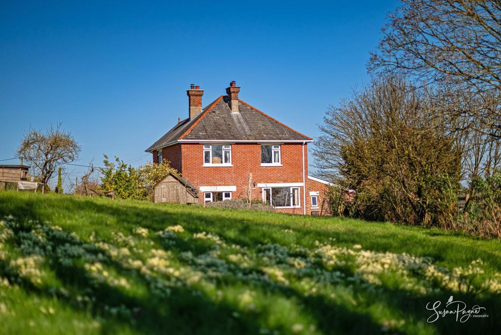 Property photo 2 of 35 St Kierans