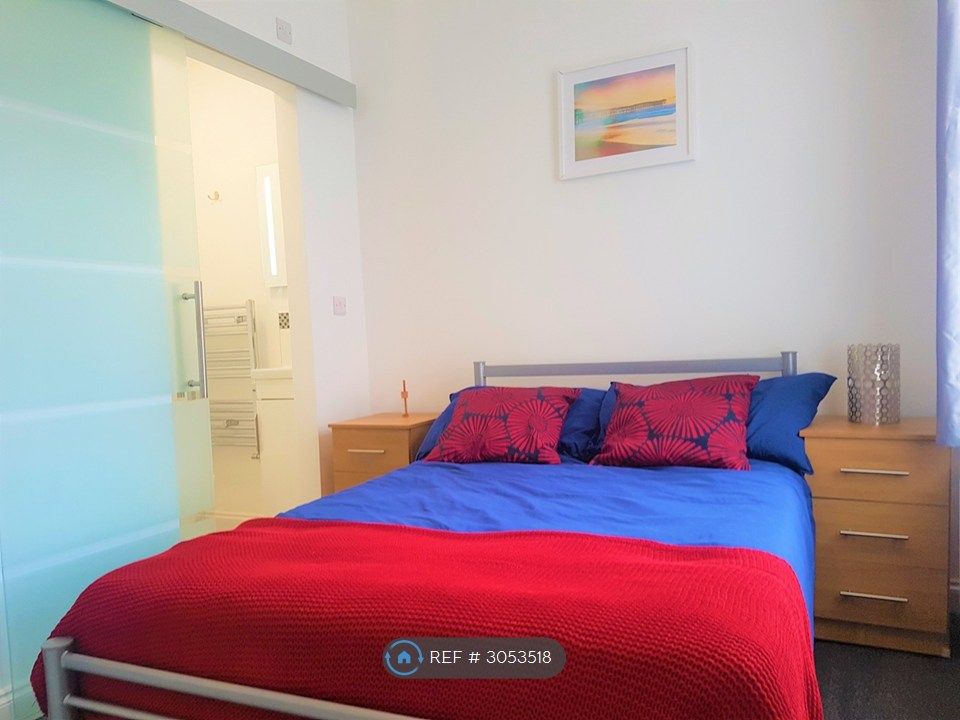 Property photo 2 of 10 Room c - Available 13th Oct
