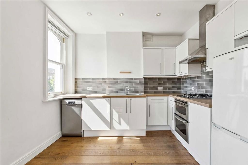 Property photo 3 of 9