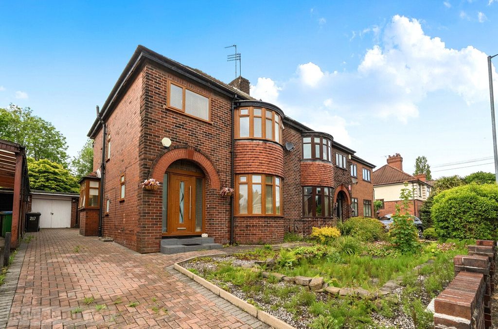 Property photo 1 of 19 Picture No. 05