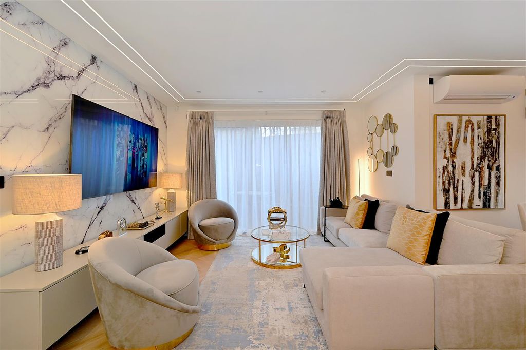 Property photo 1 of 19 41-Priory-Terrace (2).Jpg