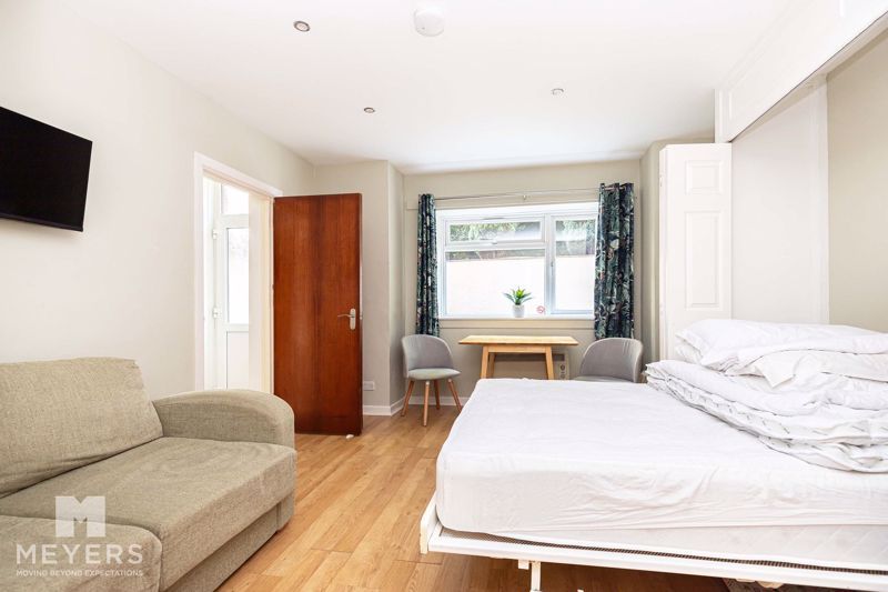 Property photo 3 of 13 Photo 10