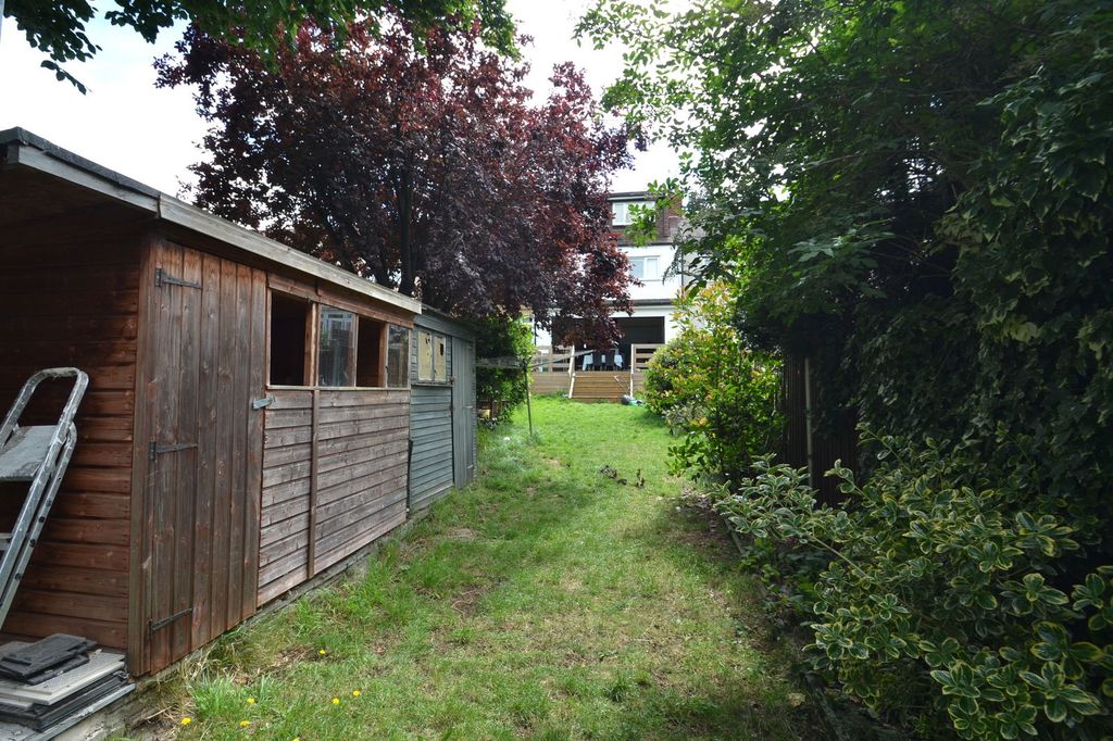 Property photo 2 of 24