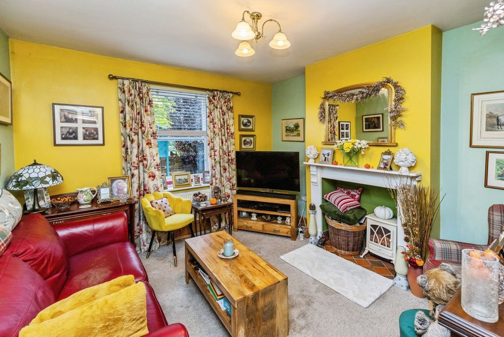 Property photo 3 of 22 Pbox-Img.Jpg