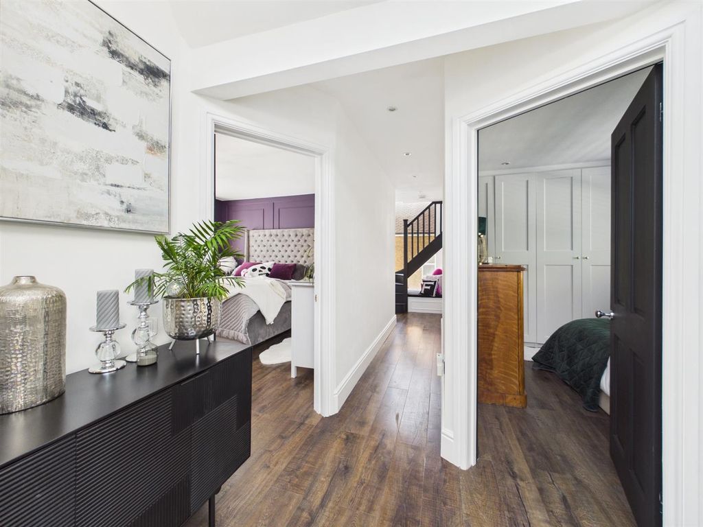 Additional image 28 of 5 bed detached house for saleMead Way, Coulsdon CR5