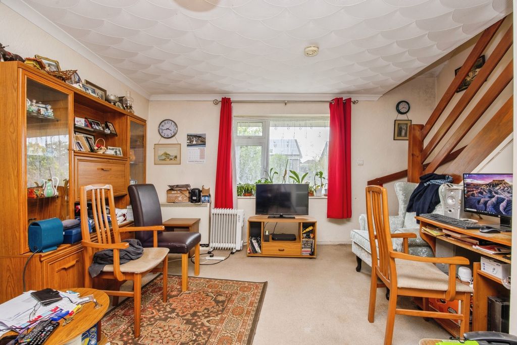 Property photo 3 of 16 Open Plan Living
