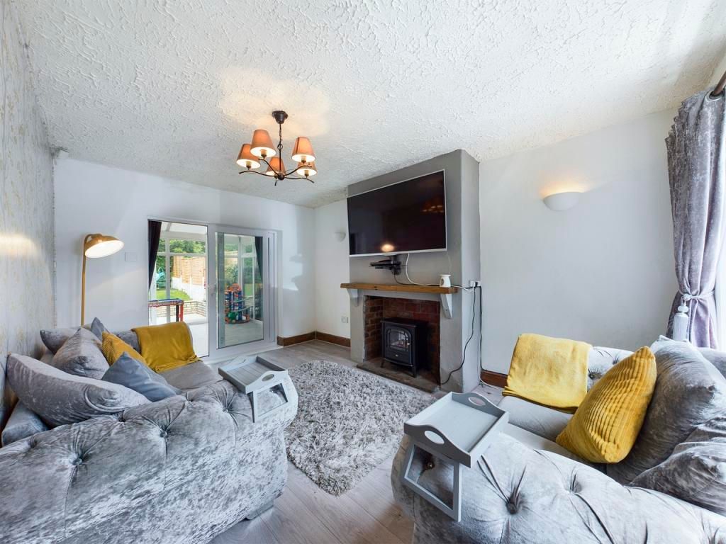 Property photo 3 of 28