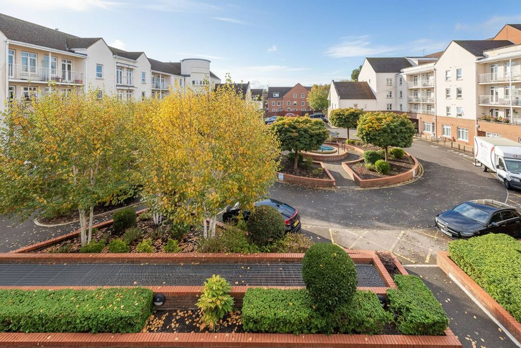 Property photo 3 of 10