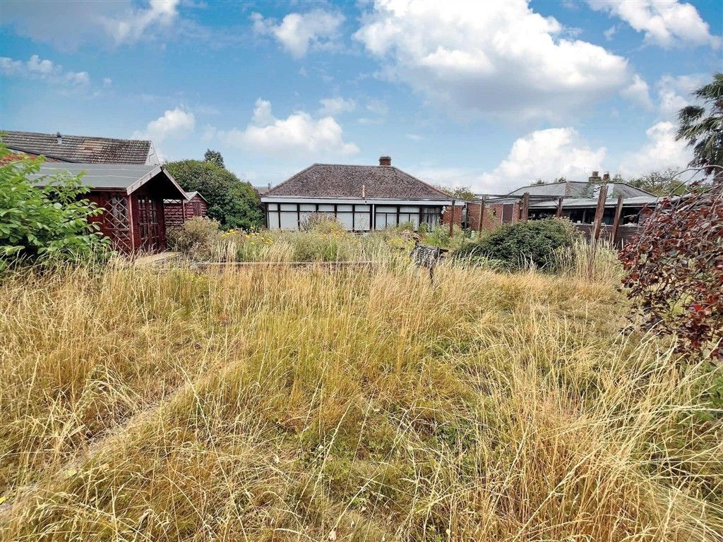 Property photo 2 of 11