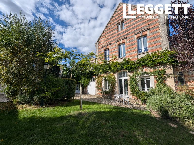 Property photo 2 of 10