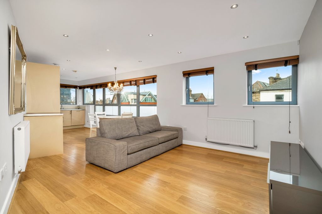 Property photo 1 of 7