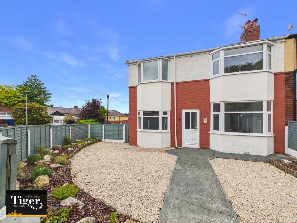 Property photo 1 of 34 Cam03440G0-Pr0621-Still005