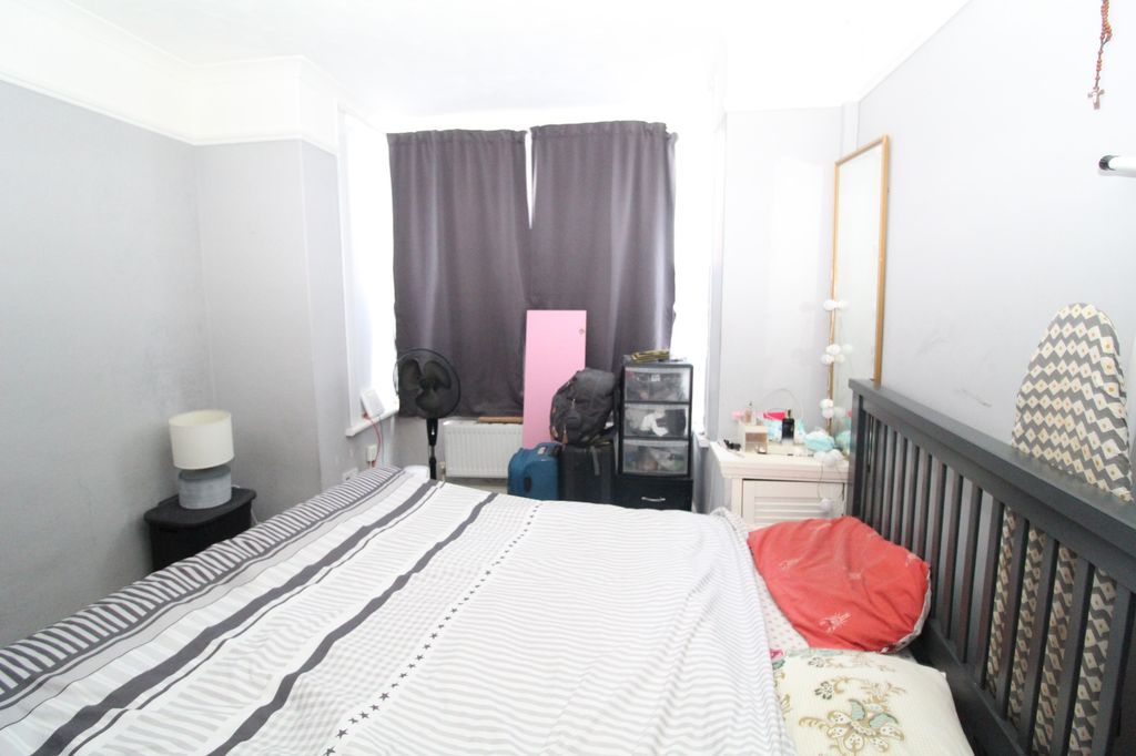 Property photo 3 of 3