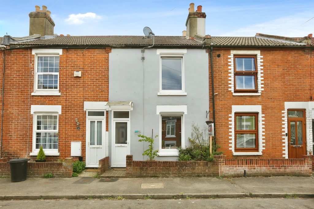 Property photo 1 of 17