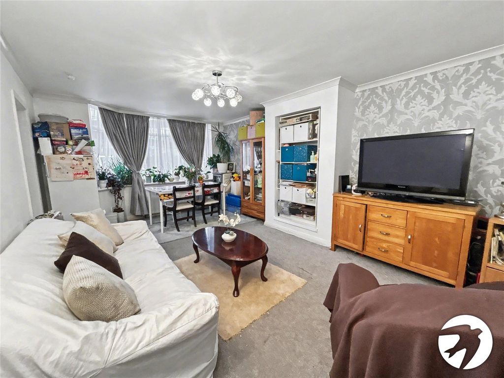 Property photo 2 of 15 Picture No. 20