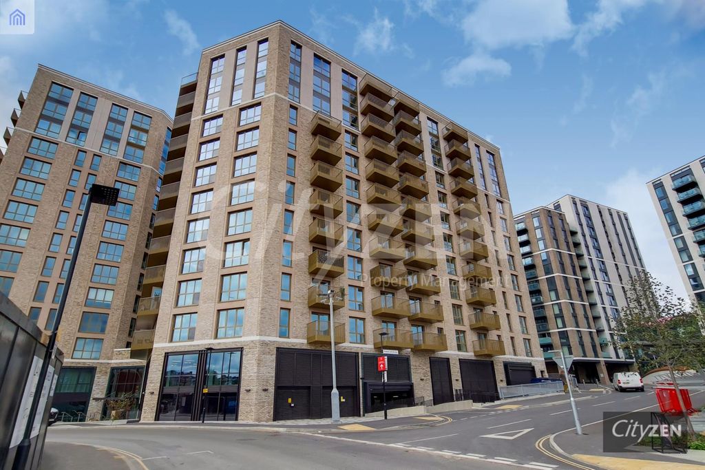 Property photo 1 of 9 Hive House Tw8