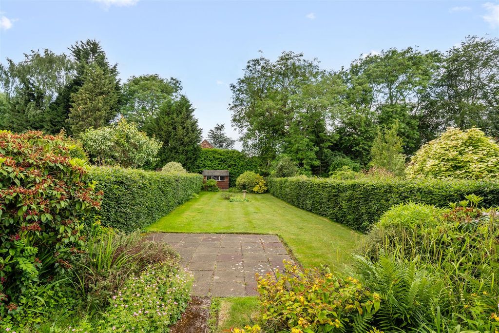 Property photo 2 of 13 19 St Helens Road_4.Jpg