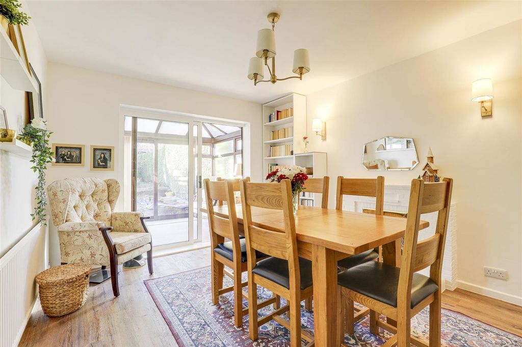 Property photo 3 of 20