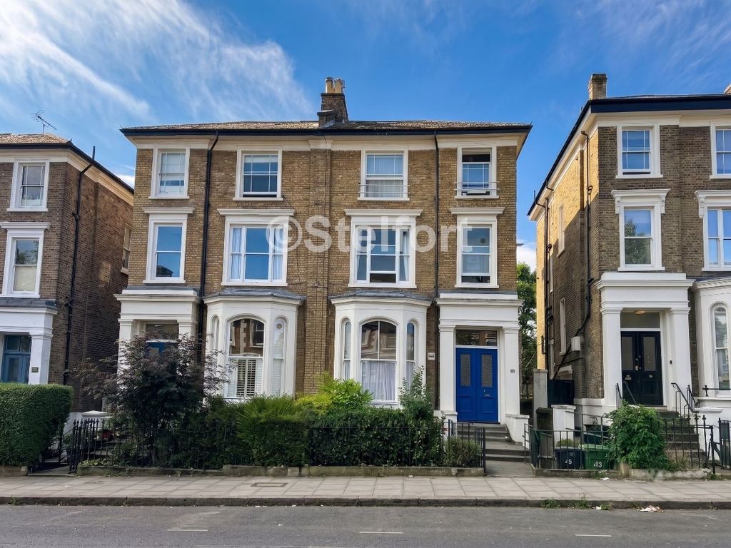 Property photo 1 of 12
