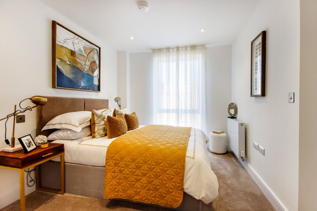 Property photo 3 of 7 3 Bed Show Home
