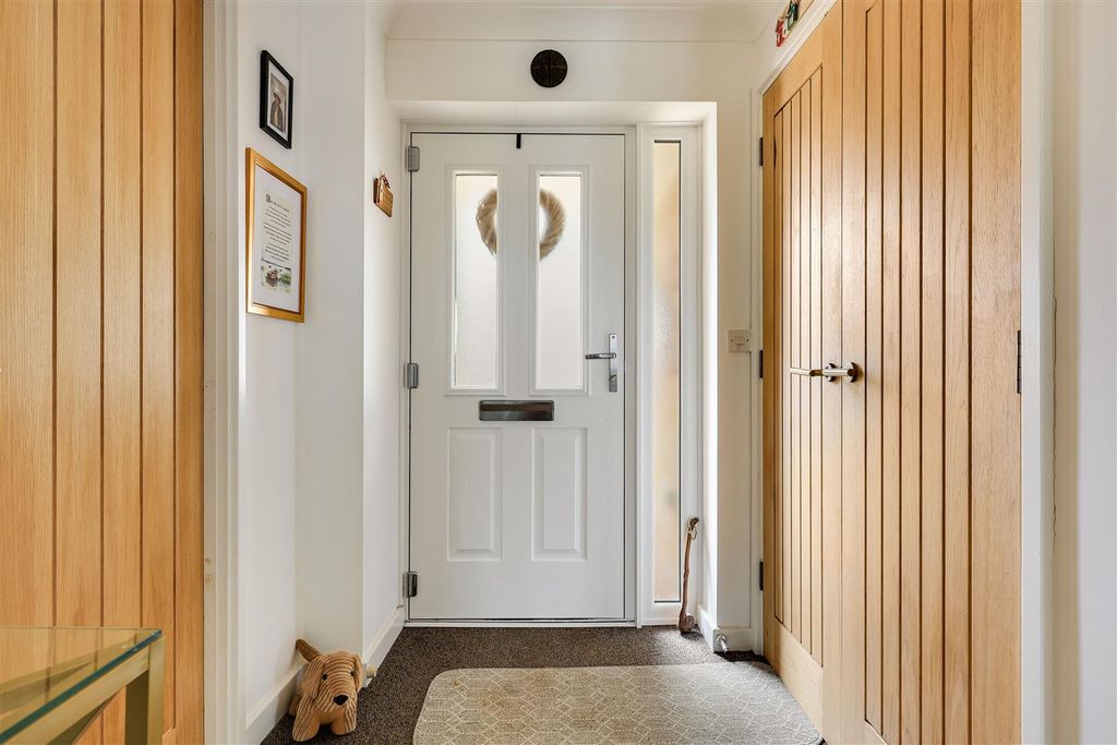 Property photo 3 of 26 Img (8).Jpg