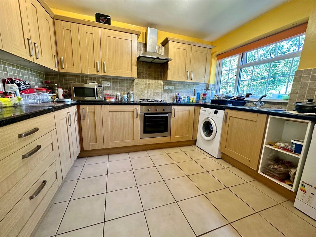 Property photo 2 of 14 Picture No. 22