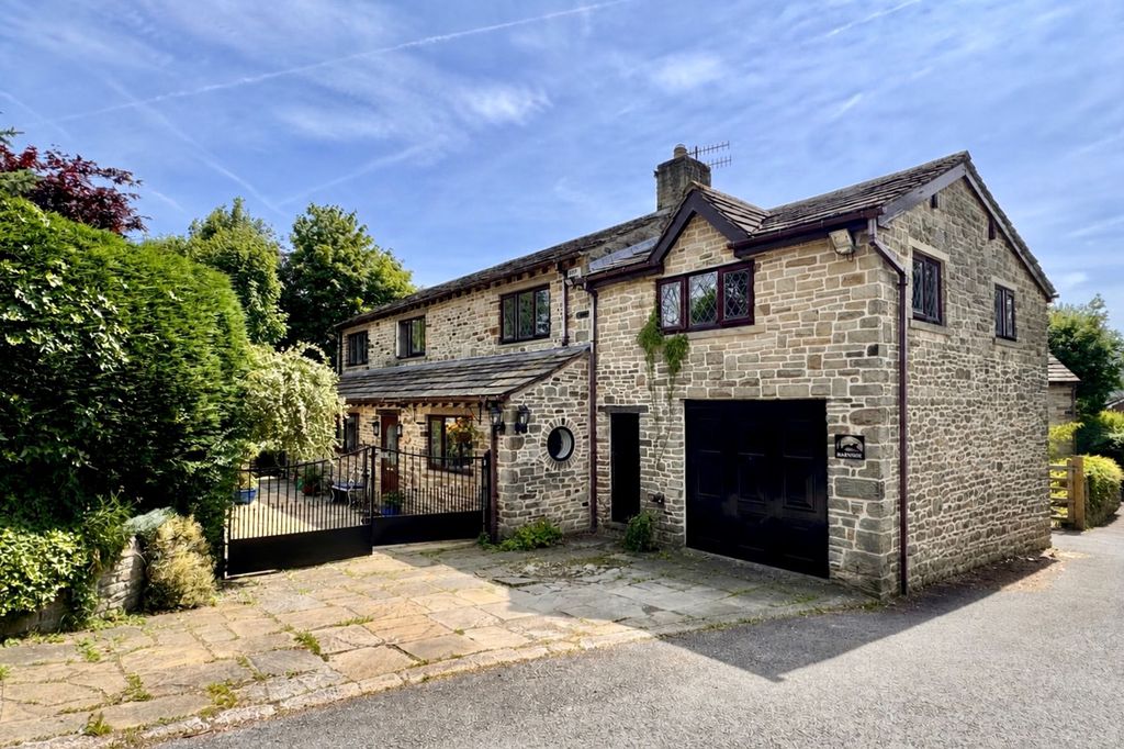 Property photo 1 of 27