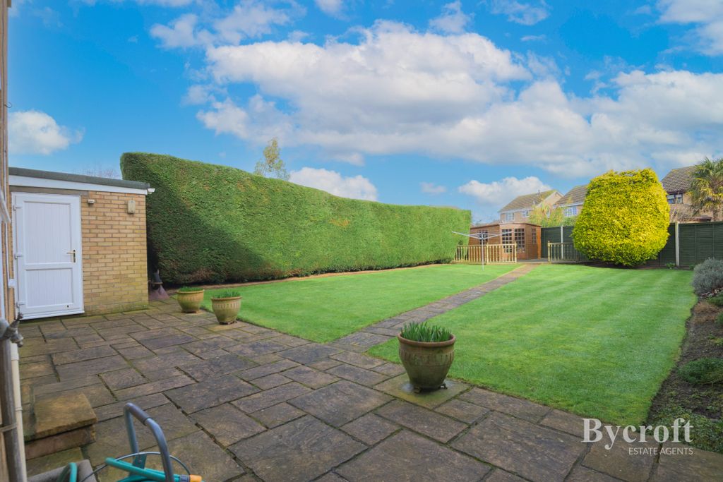 Property photo 2 of 18