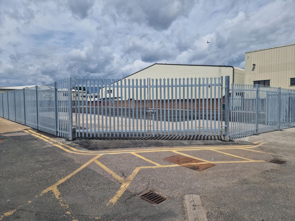 Property photo 2 of 6