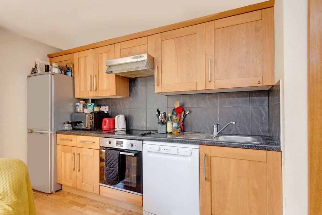 Property photo 2 of 4